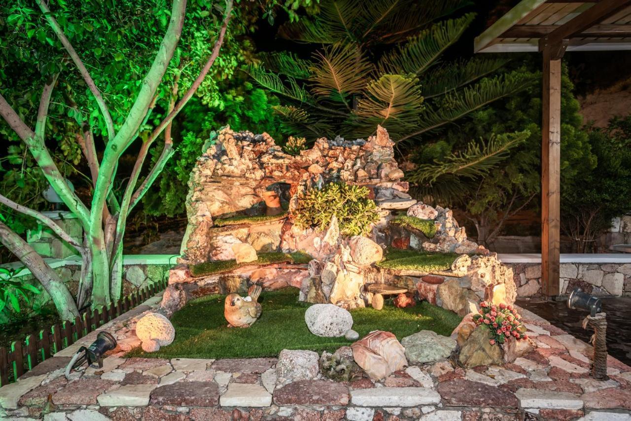 Emilia'S Little Farmhouses Agioi Anargyroi  Dış mekan fotoğraf